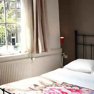 https://hostel-the-veteran.amsterdamhotelsnl.com